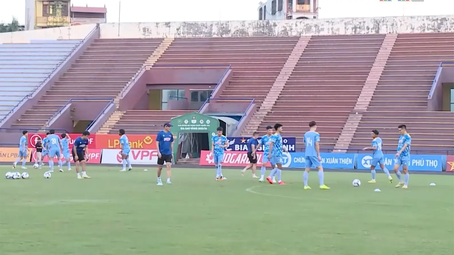 Đội tuyển Việt Nam thay đổi ban cán sự